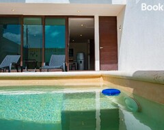Toàn bộ căn nhà/căn hộ New Modern Villa, Private Pool, High Internet Speed, 2 Blocks From The Beach (Chicxulub Pueblo, Mexico)