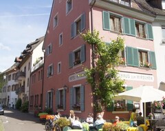 Khách sạn Gasthaus Zum Hirschen (Staufen, Đức)