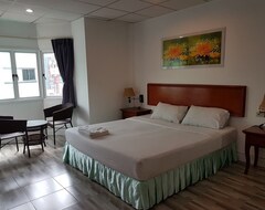 Welcome Inn Hotel @ Karon Beach. Double Superior Room From Only 700 Baht (Karon Beach, Tailandia)