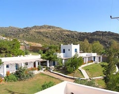 Khách sạn Hotel Far Out Village (Mylopotas, Hy Lạp)