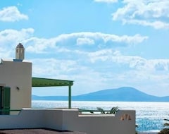 Finikas Hotel (Alyko, Greece)