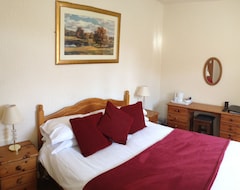 Hotel The Red Lion (Bakewell, Reino Unido)