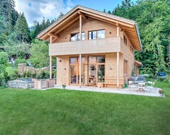Toàn bộ căn nhà/căn hộ Luxury Design Wooden House With Flair In Bavaria With Sauna, Garden And Mountain Views (Bayrischzell, Đức)