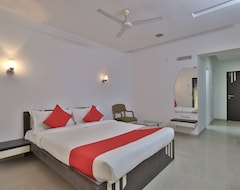 فندق Oyo 42415 Utkarsh Hotel (Silvassa, الهند)