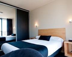 Hotel Mansfield Park (Adelaide, Australia)