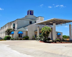 Motel 6-San Antonio, Tx - Downtown - Alamo Dome (San Antonio, ABD)