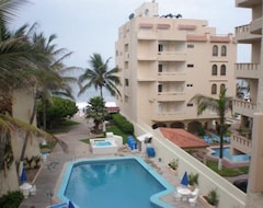 Khách sạn Marina Del Rey Beach Club (Mazatlán, Mexico)