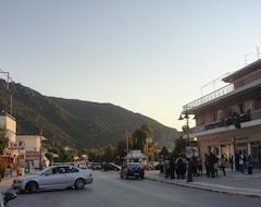 Hotel Avra (Kamena Vourla, Greece)