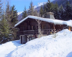 Koko talo/asunto Cosy and roomy chalet apartment in the wood with breathtaking view on Mont Blanc (Chamonix-Mont-Blanc, Ranska)