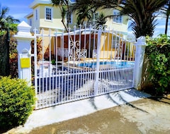 Cijela kuća/apartman Apartment With Pool In Villa In Albion (Rose Hill, Mauricijus)