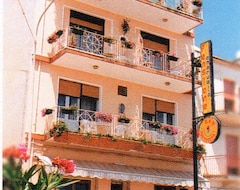 Hotel Emanuele (Letojanni, Italy)