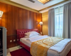 Hotel Diplomat & SPA (Tirana, Albanija)