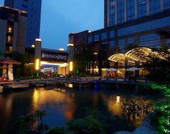 Khách sạn New Century Grand Hotel Tonglu (Tonglu, Trung Quốc)