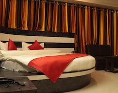 OYO 9805 Hotel Apollo (Ahmedabad, Hindistan)
