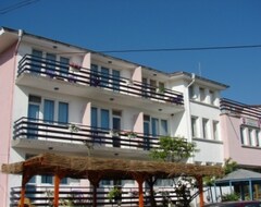Khách sạn Strajica (Tsarevo, Bun-ga-ri)