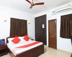 Hotel SilverKey Executive stays 20005 Karappakam (Chennai, India)