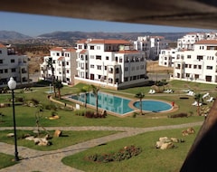 Hele huset/lejligheden Bright Charming Apartment -Lilac'S Garden, Sea, Mountain And Pool Views (Tétouan, Marokko)
