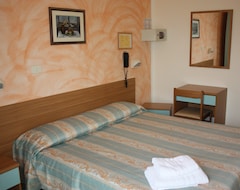 Khách sạn Hotel Romagna (Bellaria-Igea Marina, Ý)