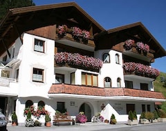 Otel Garni Kardona (Ischgl, Avusturya)