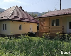 Entire House / Apartment Cabanute Pitoresti Poiana Largului (Poiana Teiului, Romania)