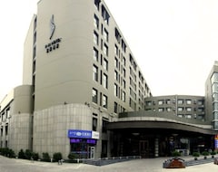 Hotel Hohhot Yiju (Hohhot, China)