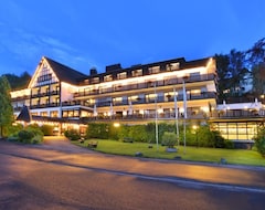 Khách sạn Sauerland Alpin (Schmallenberg, Đức)