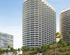Hotel The St. Regis Bal Harbour Resort (Miami Beach, USA)