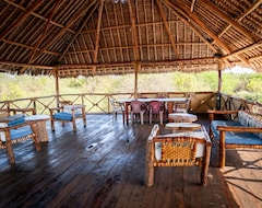 Hotel Sagala Lodge (Voi, Kenija)