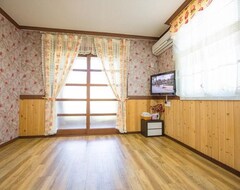 Entire House / Apartment Wando Cheongsan Village Pension (Jindo, South Korea)