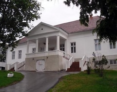 Majatalo Boutique Hotel Le Baron (Târnăveni, Romania)