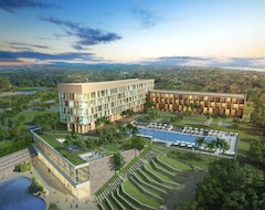 Otel Hilton Clark Sun Valley Resort (Mabalacat, Filipinler)