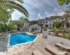 Aeolos Hotel &Villas - Pelion (Horefto, Greece)