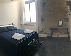 Bed & Breakfast Castello D'Alcontres (Nizza di Sicilia, Ý)