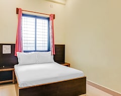 Khách sạn Spot On 48701 Hotel Sai Madhavi Palace (Shirdi, Ấn Độ)