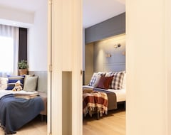 Otel Enjoybcn Patio De Gràcia - Two-bedroom Apartment, Communal Pool And Garden (Barselona, İspanya)