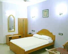 Khách sạn La Flora Paradise Residency (Yercaud, Ấn Độ)