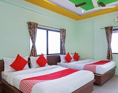 Khách sạn OYO 27052 Sai Viranjan (Shirdi, Ấn Độ)