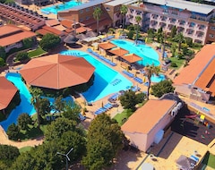 فندق Hotel Resort O Alambique de Ouro' (فانداو, البرتغال)