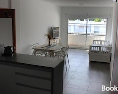 Entire House / Apartment Ana - 3c (Junín, Argentina)