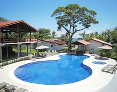 Hotel Agua Dulce Beach Resort (Golfito, Kostarika)