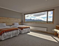 Hotel Pampa Lodge, Quincho & Caballos (Torres del Paine, Chile)
