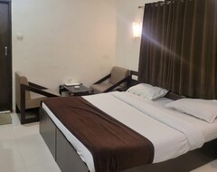 Hotel Golden Plaza (Ahmedabad, Indien)