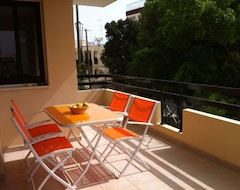 Toàn bộ căn nhà/căn hộ Bargain! - Seaside Spacious 2-bedroom 2-balcony Apartment At Larnaca Promenade (Larnaca, Síp)