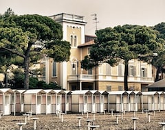 Apart Otel Residence Villa Marina (Grado, İtalya)