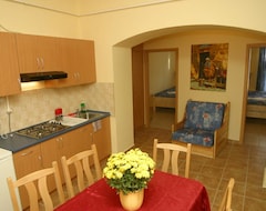Hotelli Aphrodite Apartments & Cafe (Eger, Unkari)