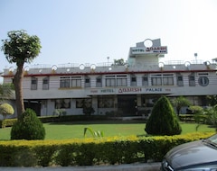 Khách sạn Adarsh Palace (Vadodara, Ấn Độ)