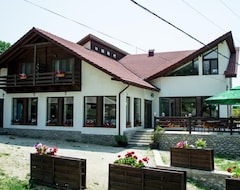 Nhà trọ Pensiunea Tobo (Baia de Fier, Romania)