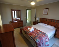Khách sạn Anacapri Holiday Resort Apartments (Surfers Paradise, Úc)