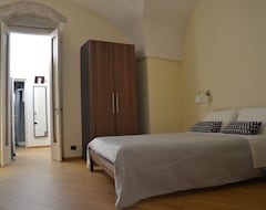 Oda ve Kahvaltı Negramaro Suite (Lecce, İtalya)
