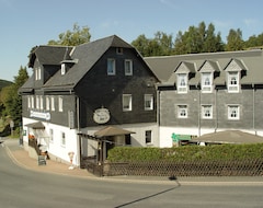 Otel Am Kleeberg (Lichte, Almanya)